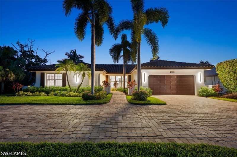 3 bedroom SingleFamilyResidence at 2105 Sheepshead Dr, Royal Harbor, Naples — photo 1