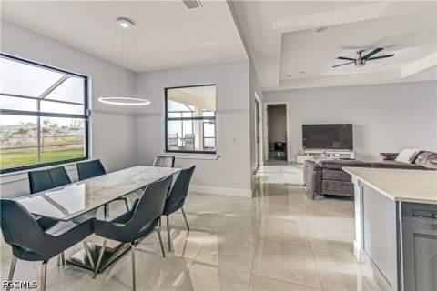 1005 SW 15th Pl, Cape Coral FL - photo 10 of 45