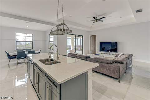 1005 SW 15th Pl, Cape Coral FL - photo 7 of 45