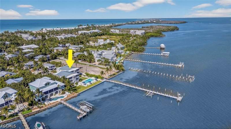 2 bedroom Condominium at 11400 Old Lodge Ln 1C, Captiva Hide-A-Way Condo, Captiva — photo 2