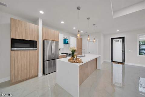 1909 NE 19th Pl, Cape Coral FL - photo 15 of 37