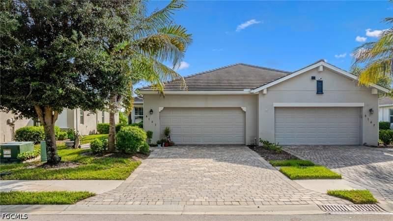 3 bedroom Attached at 4163 Bisque Ln, Castalina, Fort Myers — photo 2