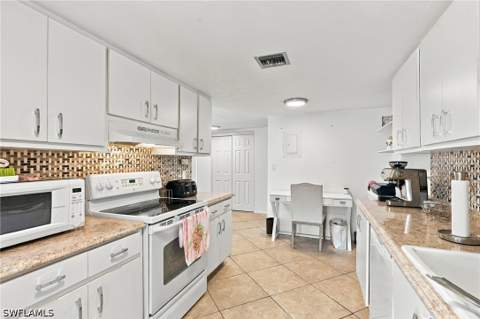 1930 Gulf Shore Blvd N B302, Naples FL - photo 15 of 35