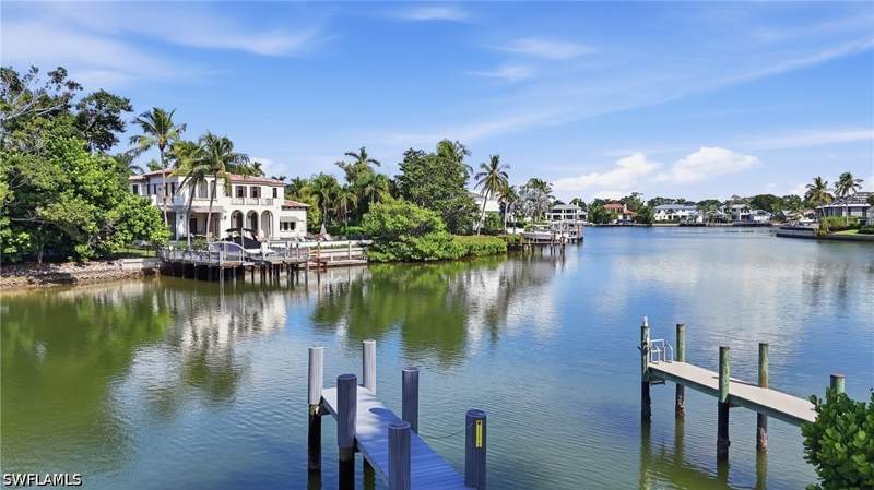 2 bedroom Condominium at 1930 Gulf Shore Blvd N B302, La Villa Riviera, Naples — photo 2