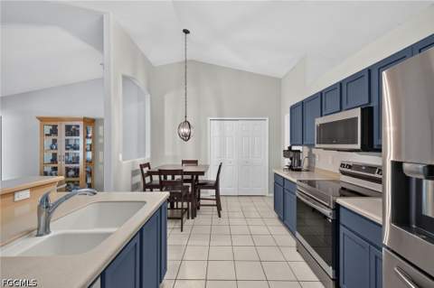 2502 Nature Pointe Loop, Fort Myers FL - photo 13 of 39