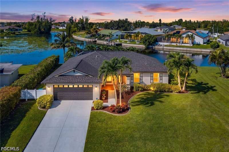 3 bedroom SingleFamilyResidence at 3038 SW 10th Pl, Cape Coral, Cape Coral — photo 1