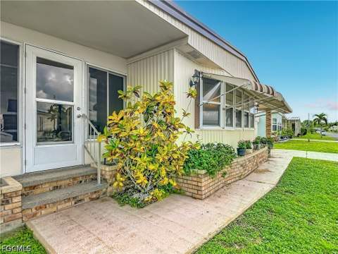 3148 Indian Village Ln, North Fort Myers FL - photo 6 of 66