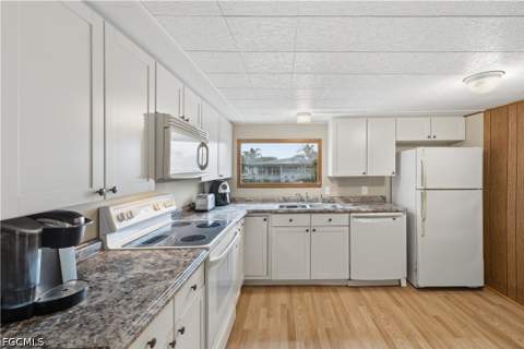 9292 Duke Rd, Bonita Springs FL - photo 10 of 22
