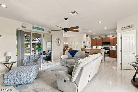 2208 NW 7th Ter, Cape Coral FL - photo 10 of 33
