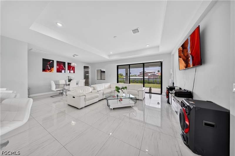 3 bedroom SingleFamilyResidence at 1135 Tropicana Pkwy W, Cape Coral, Cape Coral — photo 5