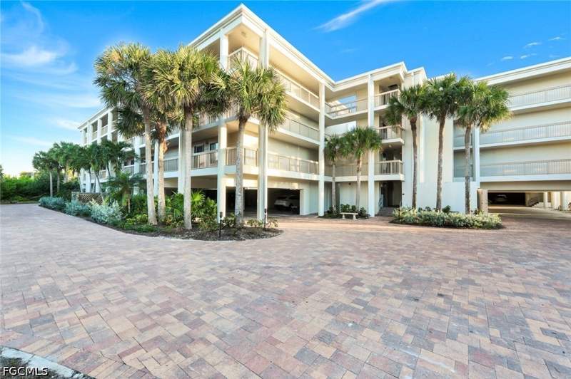 2 bedroom Condominium at 2777 W Gulf Dr 309, Nutmeg Village, Sanibel — photo 3