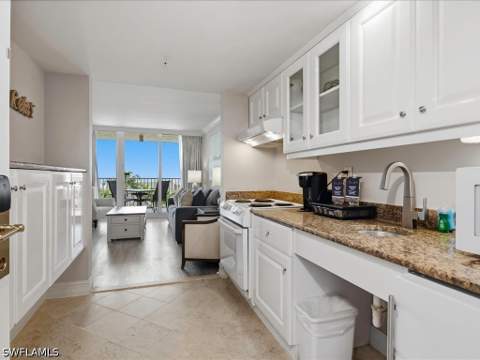 480 S Collier Blvd 810, Marco Island FL - photo 6 of 35