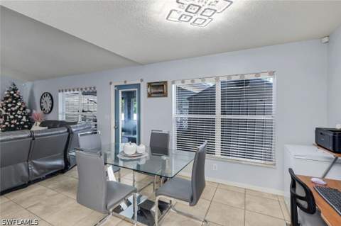 438 Willowbrook Dr, Lehigh Acres FL - photo 11 of 25