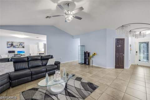 438 Willowbrook Dr, Lehigh Acres FL - photo 6 of 25