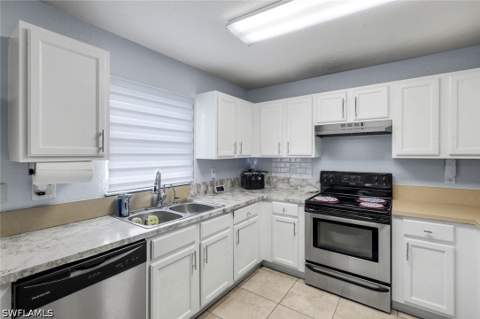 438 Willowbrook Dr, Lehigh Acres FL - photo 8 of 25