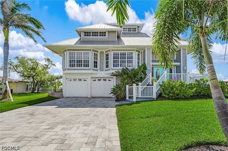 4 bedroom SingleFamilyResidence at 3681 San Carlos Dr, Bayview Acres, St James City — photo 1