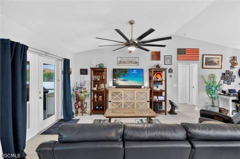 614 NW 38th Ave, Cape Coral FL - photo 12 of 47