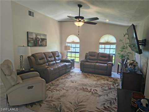 2306 SE 8th St, Cape Coral FL - photo 8 of 38