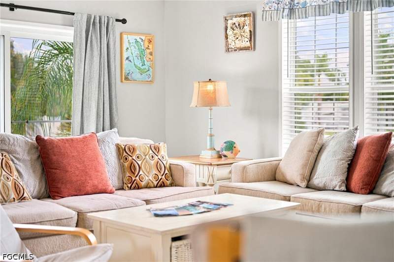 3 bedroom ManufacturedHome at 5520 Rainbow Dr, Pine Island Villas, Bokeelia — photo 4