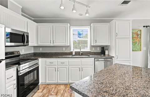 5520 Rainbow Dr, Bokeelia FL - photo 8 of 28
