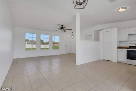 2028 NE 17th Pl, Cape Coral FL - photo 10 of 27