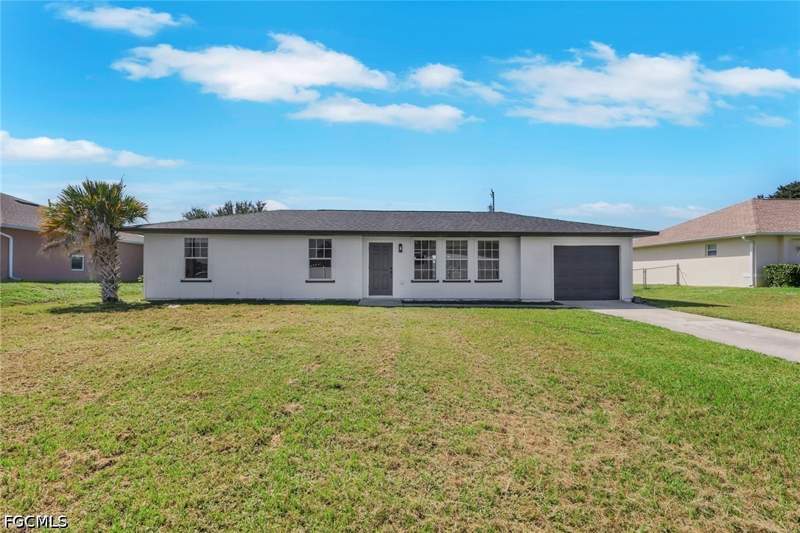 4 bedroom SingleFamilyResidence at 2028 NE 17th Pl, Cape Coral, Cape Coral — photo 2