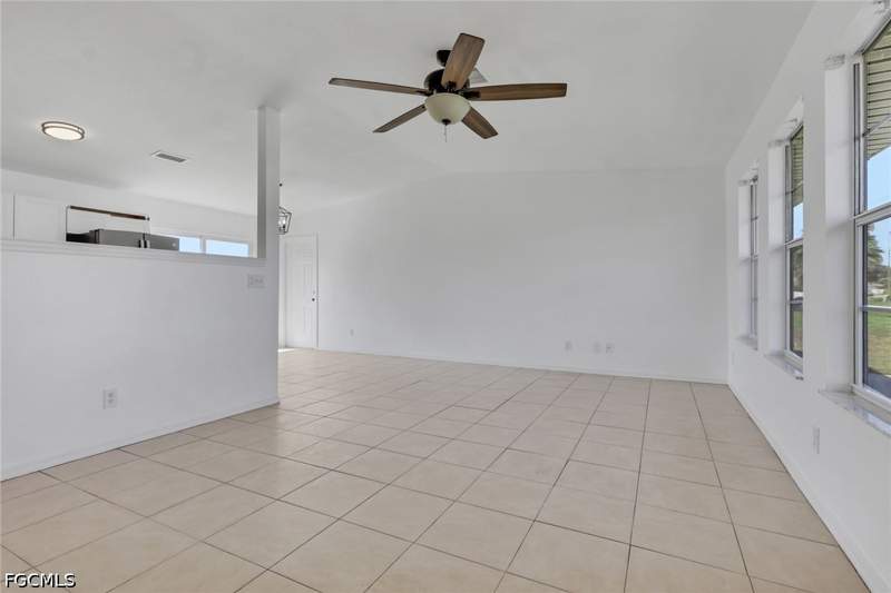 4 bedroom SingleFamilyResidence at 2028 NE 17th Pl, Cape Coral, Cape Coral — photo 5