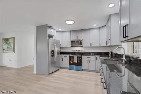 241 20th St NE, Naples FL - photo 11 of 47