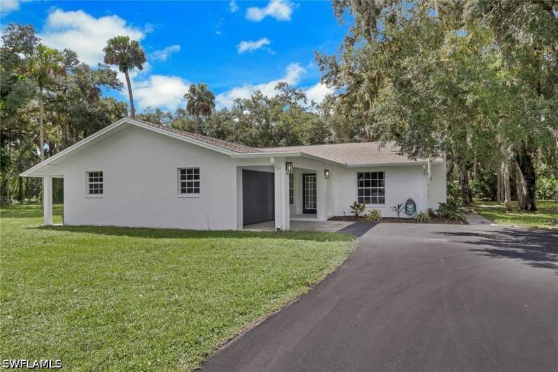 3 bedroom SingleFamilyResidence at 241 20th St NE, Golden Gate Estates, Naples — photo 4