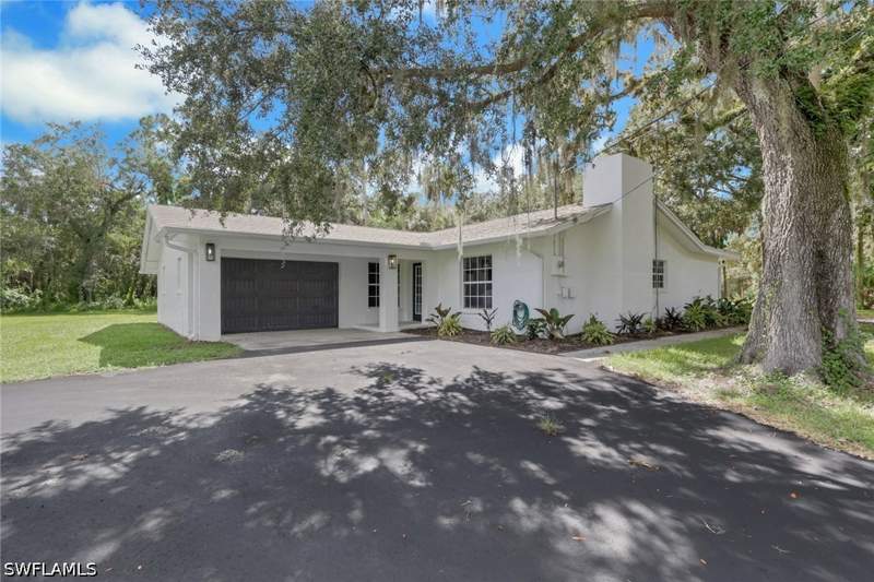 3 bedroom SingleFamilyResidence at 241 20th St NE, Golden Gate Estates, Naples — photo 5