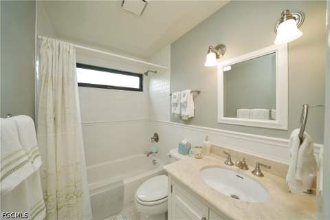 9201 Old Hickory Cir, Fort Myers FL - photo 13 of 53
