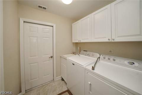 9201 Old Hickory Cir, Fort Myers FL - photo 15 of 53