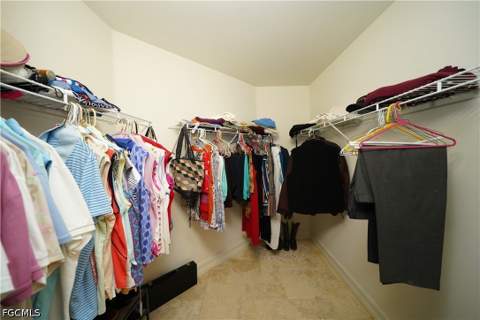 9201 Old Hickory Cir, Fort Myers FL - photo 17 of 53