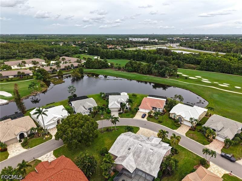 3 bedroom SingleFamilyResidence at 9201 Old Hickory Cir, Olde Hickory Golf & Country Club, Fort Myers — photo 3