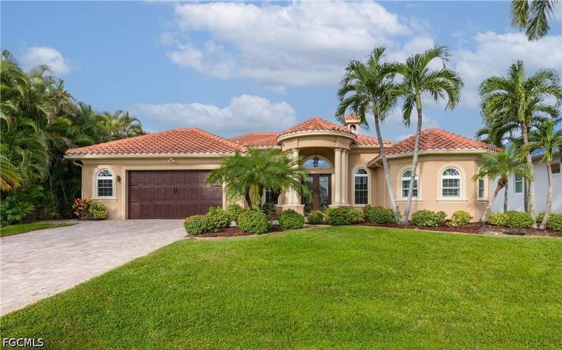 3 bedroom SingleFamilyResidence at 5426 SW 24th Pl, Cape Coral, Cape Coral — photo 2