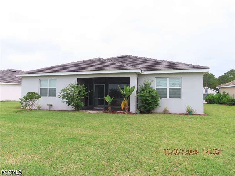 3 bedroom SingleFamilyResidence at 17401 Walnut Run Dr, Country Club, Alva — photo 3