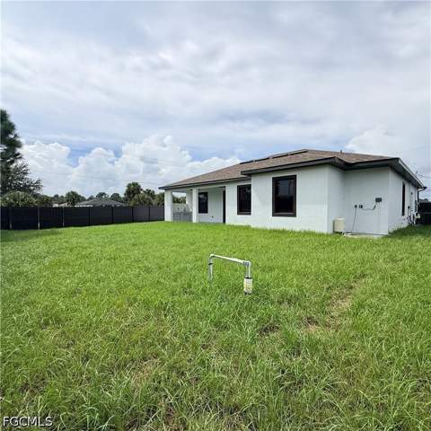 5900 Queen Ave N, Lehigh Acres FL - photo 6 of 25