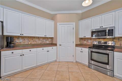 12567 Grandezza Cir, Estero FL - photo 16 of 41