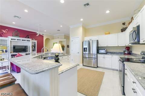8906 Dartmoor Way, Fort Myers FL - photo 11 of 28