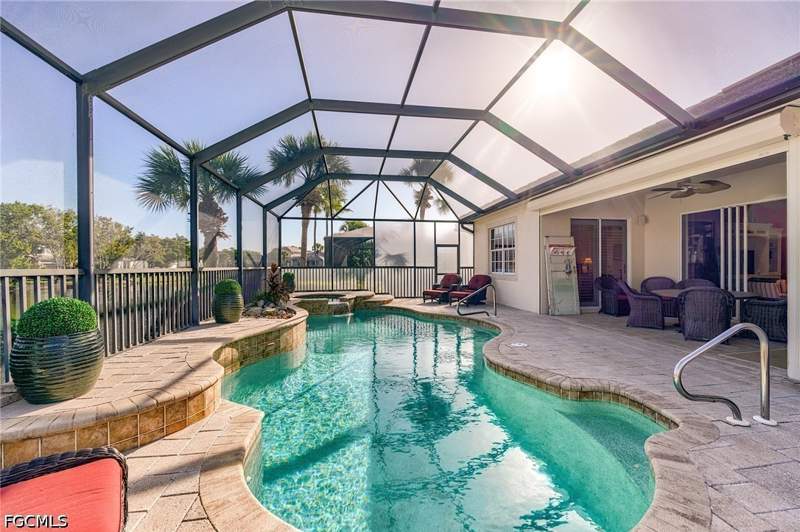 3 bedroom SingleFamilyResidence at 8906 Dartmoor Way, Cambridge Place, Fort Myers — photo 3