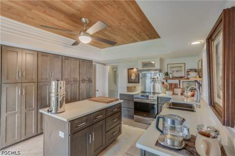 1900 Virginia Ave 203, Fort Myers FL - photo 10 of 47