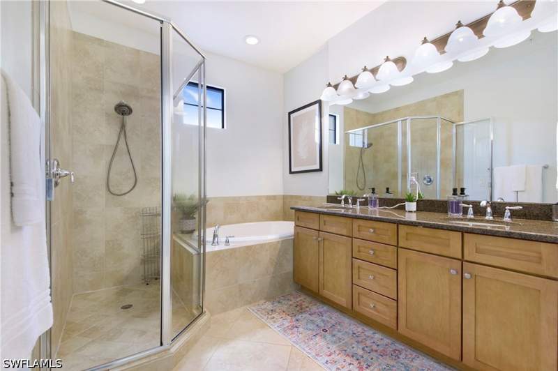 3 bedroom Townhouse at 9064 Capistrano St N 5002, Ole, Naples — photo 5