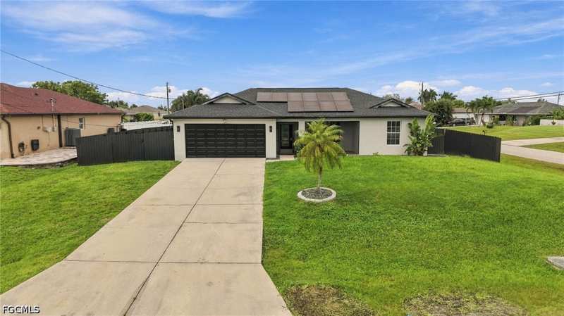 3 bedroom SingleFamilyResidence at 1230 NW 14th Ave, Cape Coral, Cape Coral — photo 1