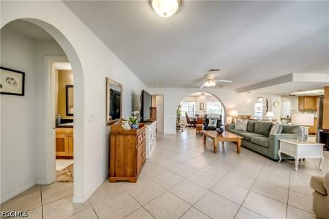 930 E Archer Pkwy, Cape Coral FL - photo 7 of 60