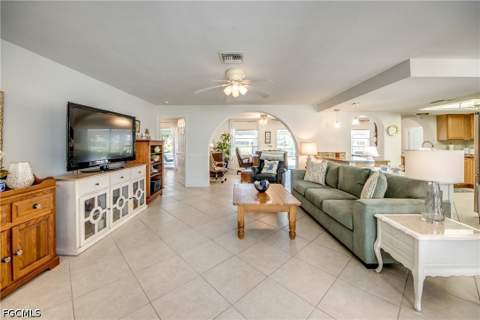 930 E Archer Pkwy, Cape Coral FL - photo 8 of 60