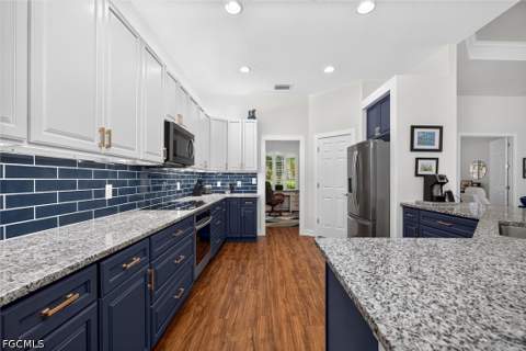 16107 Coco Hammock Way, Fort Myers FL - photo 9 of 44