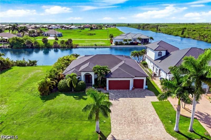 3 bedroom SingleFamilyResidence at 1726 Old Burnt Store Rd N, Cape Coral, Cape Coral — photo 3