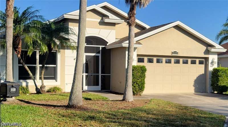 3 bedroom SingleFamilyResidence at 21229 Waymouth Run, Stoneybrook, Estero — photo 1