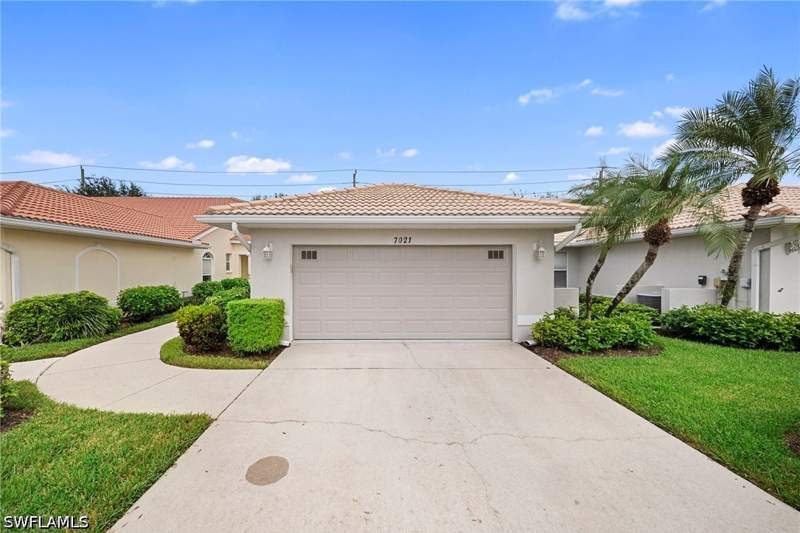 3 bedroom SingleFamilyResidence at 7021 Lone Oak Blvd, Walden Shores, Naples — photo 2