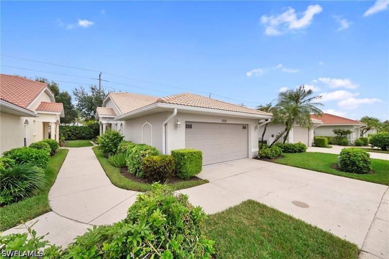 3 bedroom SingleFamilyResidence at 7021 Lone Oak Blvd, Walden Shores, Naples — photo 3